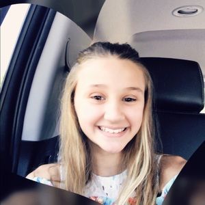 Meet your Posher, Riley